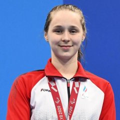 Аделина Рустамовна	